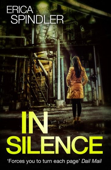 In Silence by Erica Spindler - Paperback
