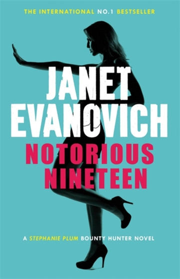 Notorious Nineteen by Janet Evanovich - Paperback
