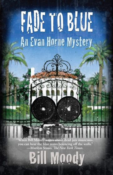 Fade to Blue by Susan Moody - Paperback