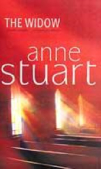 WIDOW by ANNE STUART - Paperback