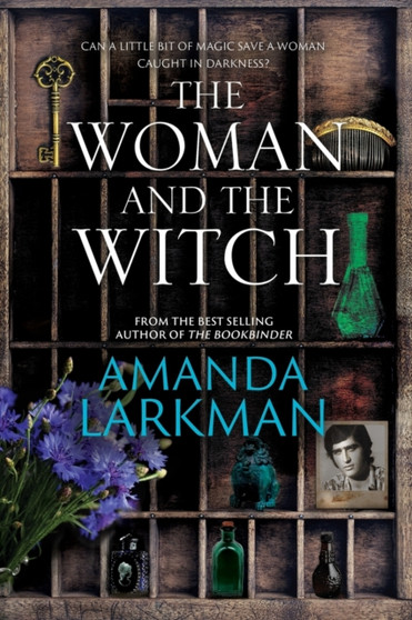 The Woman and the Witch : 1 by Amanda Larkman - Paperback