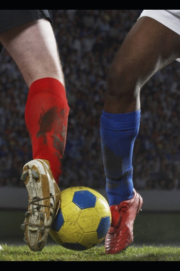 Sport, una fuga dalla sofferenza : Il calcio e i suoi idoli by S Morame - Paperback