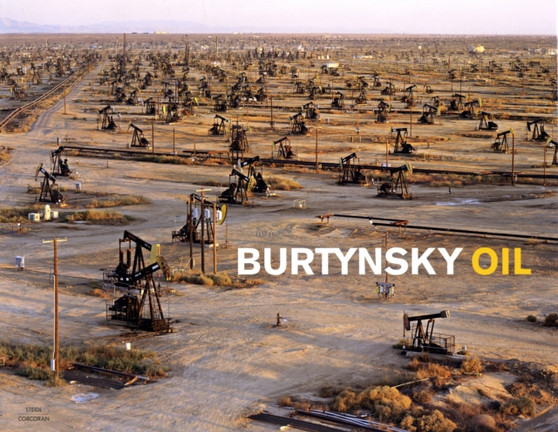 Edward Burtynsky : Oil by Marcus Schubert - Hardback