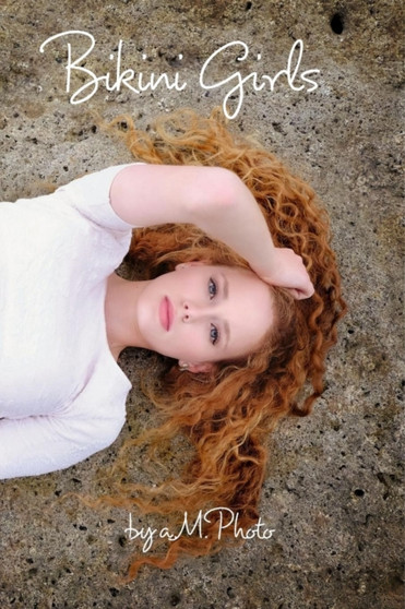 Bikini Girls by Amphoto - Paperback