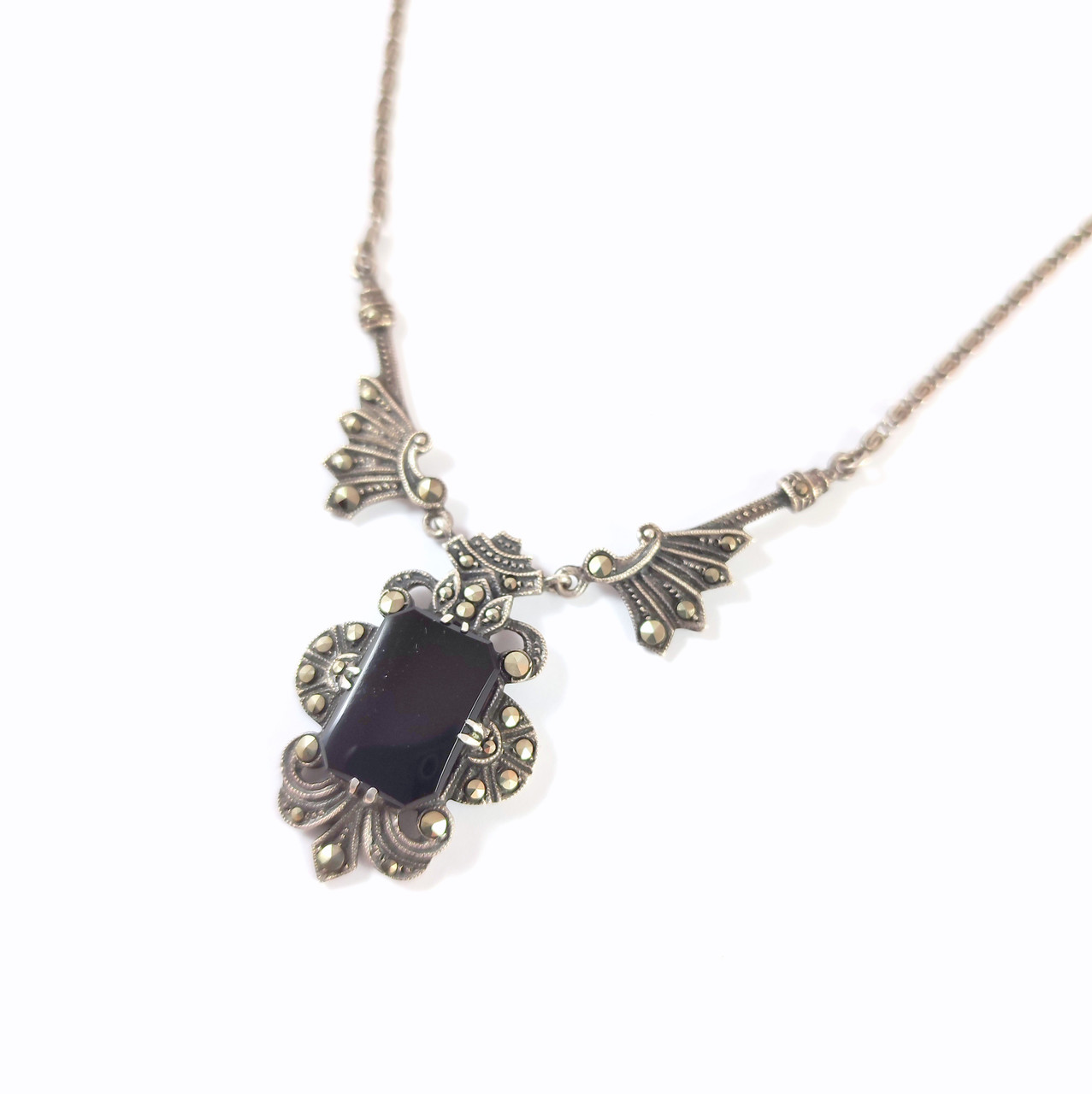 Second Hand - Whitby Jet and 9ct yellow gold necklace - Connard & Son Ltd.