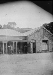 The history of the emprades building.