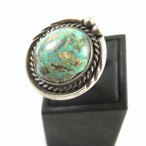 Vintage Artisan made Solid Silver & Turquoise ring