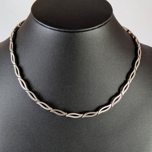 39.5cm Danish Sterling Silver Troels Tvenstrup for Randers Hand Made Leaf Necklace