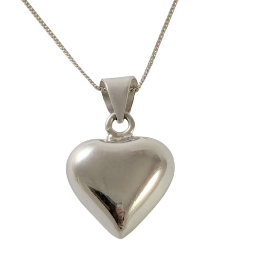Vintage Sterling Silver Puffy Heart Pendant on Chain Vintage Sterling Silver Puffy Heart Pendant on Chain