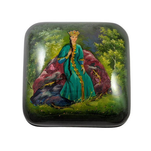 Vintage Russian Hand Painted Lacquer Jewellery Box with Princess
