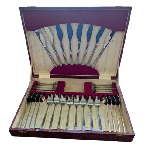  8 person Vintage Lundtofte Denmark Stainless Steel Fuga Cutlery Set