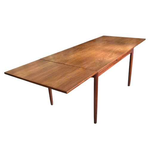 Mid Century Danish Teak & Teak Veneer Extension Dining Table 6-10 people