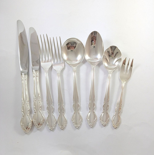 Vintage Rogers by Oneida Silver Plate 6 Person Dover / Martinique Cutlery Set