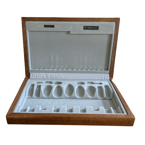 Vintage Onieda / Rodd / Grosvenor / Rogers Cutlery Canteen for 6 or 8 people 