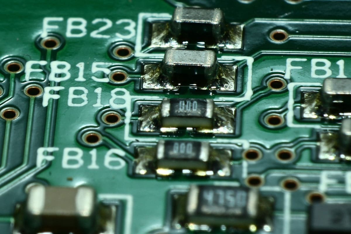 4 Benefits Of Salvaging Electronic Components