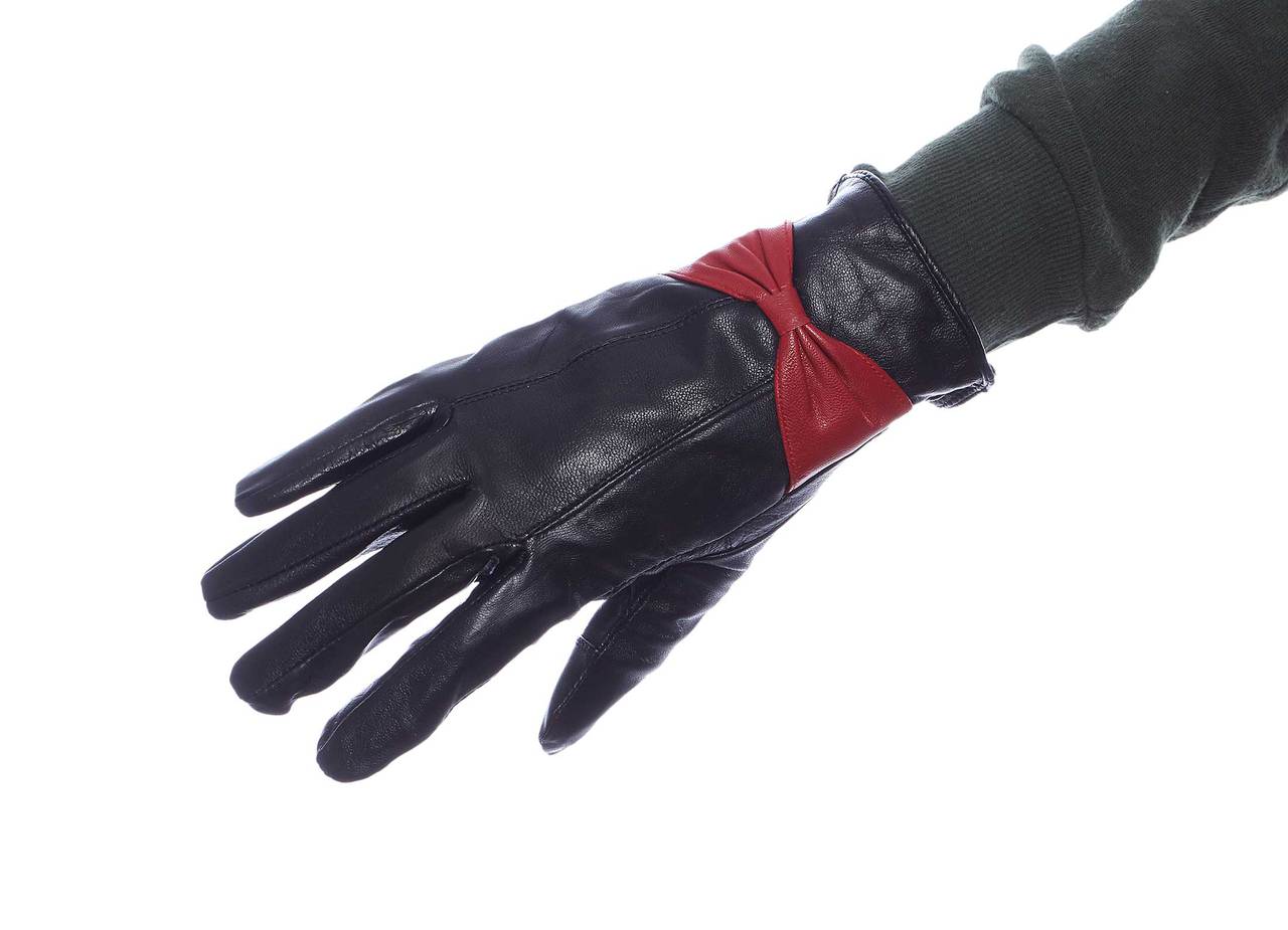 Rockefeller Romance Touch Screen Leather Gloves with Bow
