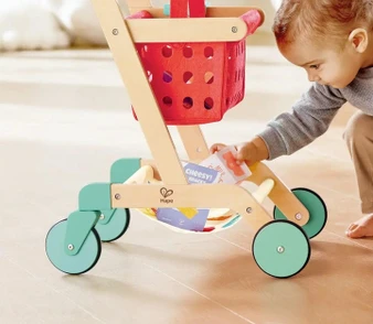 Hape  Shopping Cart