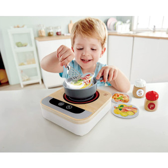 HAPE Fun Fan Fryer, Kitchen Playset with Stove Fan