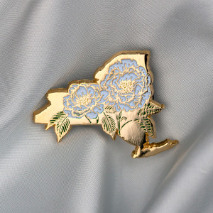 New York State Gold Roses Pin