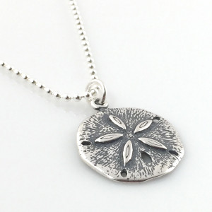 Sand Dollar Simple Charm Necklace