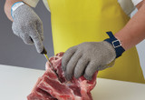 What to Look for When Buying High-Performance Gloves for Butchers