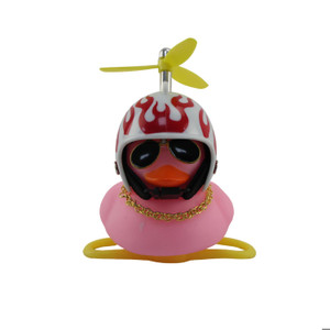 Pato Decorativo Rosa Con Casco Modelo 6