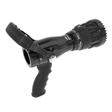 Working Fire Fixed Flow One-Piece Nozzle With Pistol Grip, Ball Valve – 150 GPM @ 75 PSI, 1.5″ NHF Rocker Swivel Inlet, Rubber Teeth