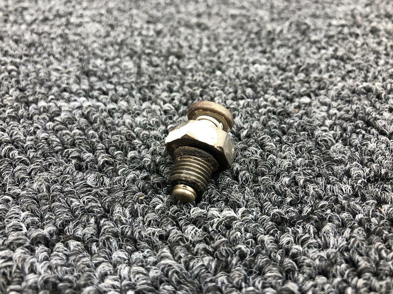 0320105 Cessna T210F Plug Fuel Tank Drain