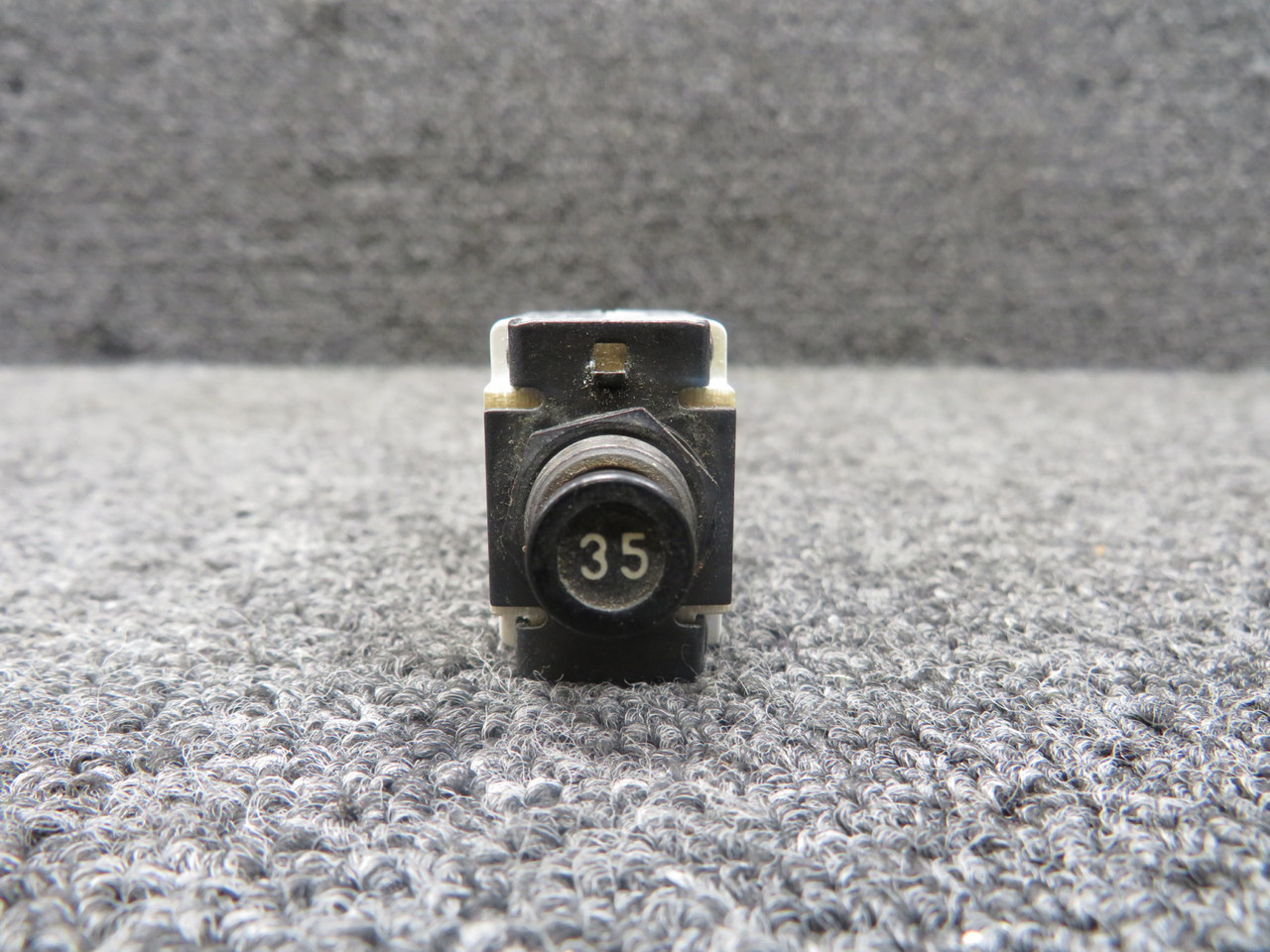 507-235-101 (Alt: MS25244-35) Wood Electric Circuit Breaker Push