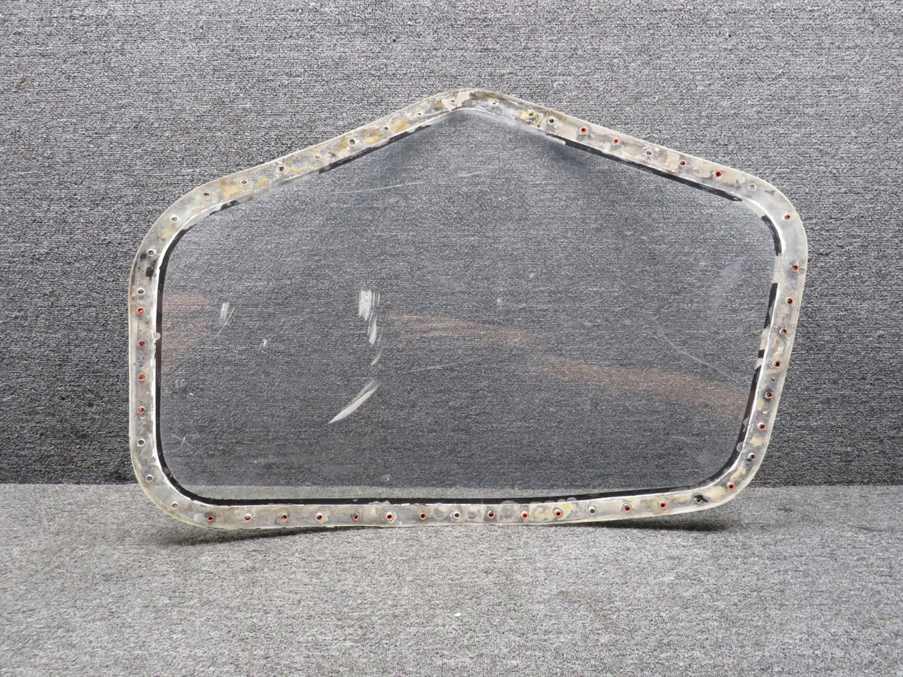5511285-3 (Use : 5511285-47) Cessna 500 Outer Side Window Insert LH (Worn)