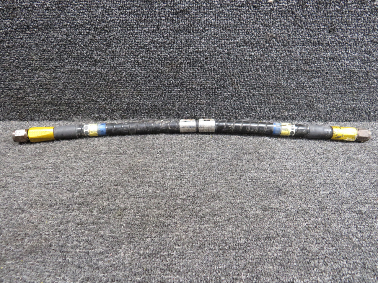 2307006-35 (Alt: AE713976-35) Aeroquip Hydraulic Hose Assembly Unit