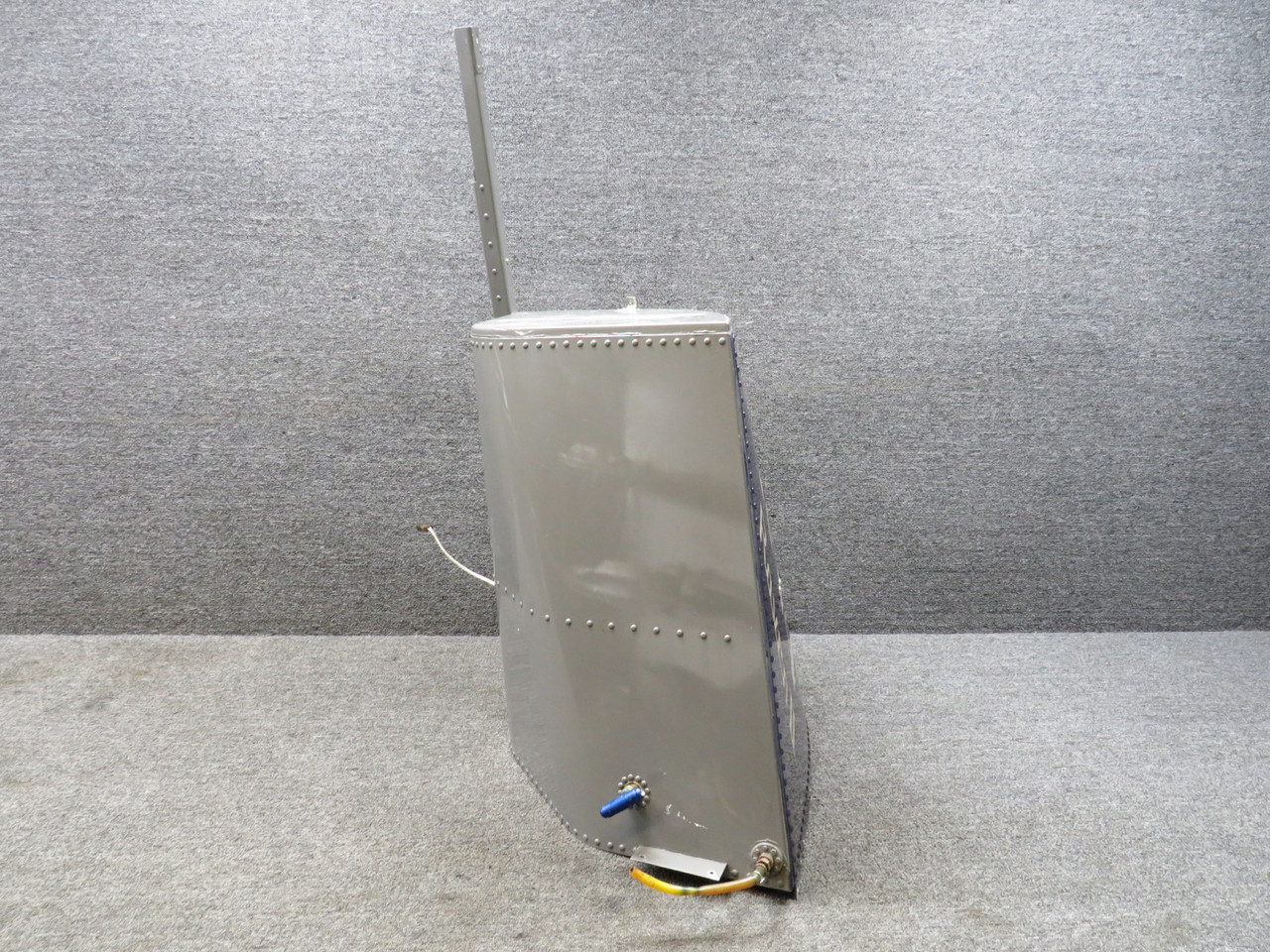 D043-5 Robinson R44II Auxillary Fuel Tank Assembly (Minus cap and