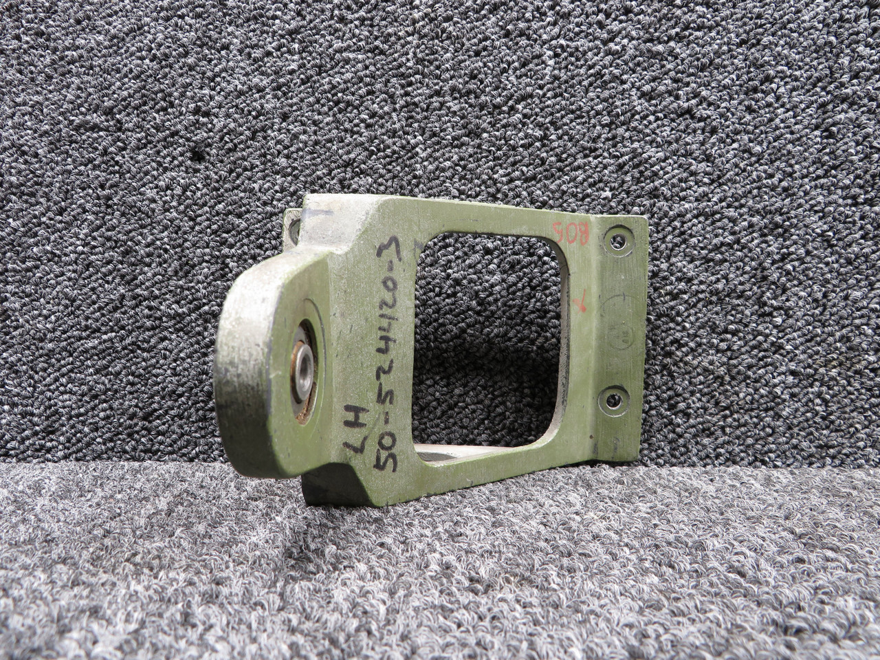 50-524420-3 Beech KA-90 Elevator Inboard Hinge Unit