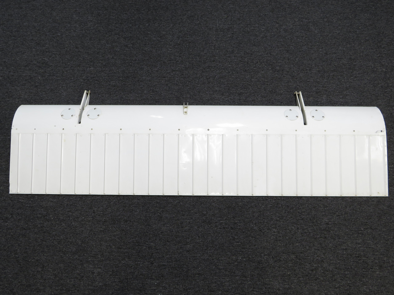 0523901-33 Cessna 182Q Flap Assembly Left Hand (Dent)