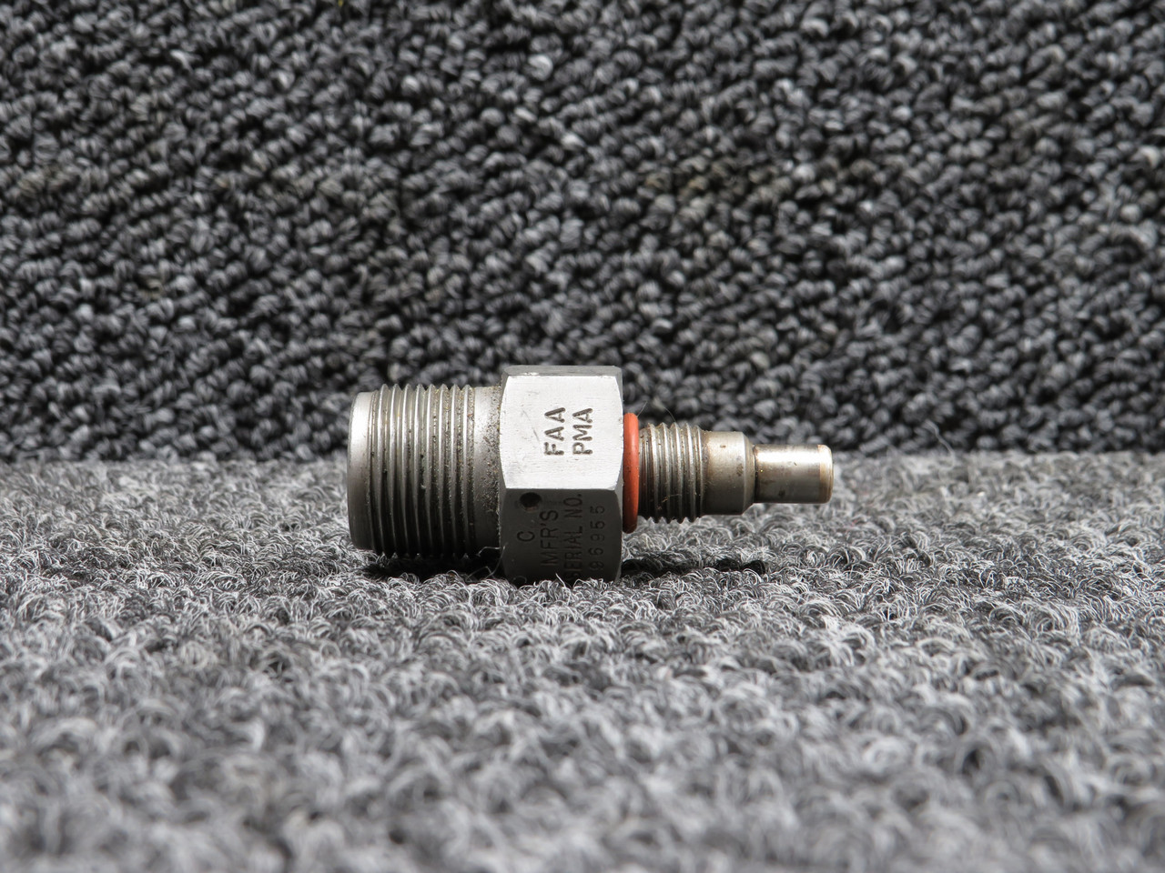 Ms28034 56B17 (Alt: MS28034-3) Lewis Engine Oil Temp Probe