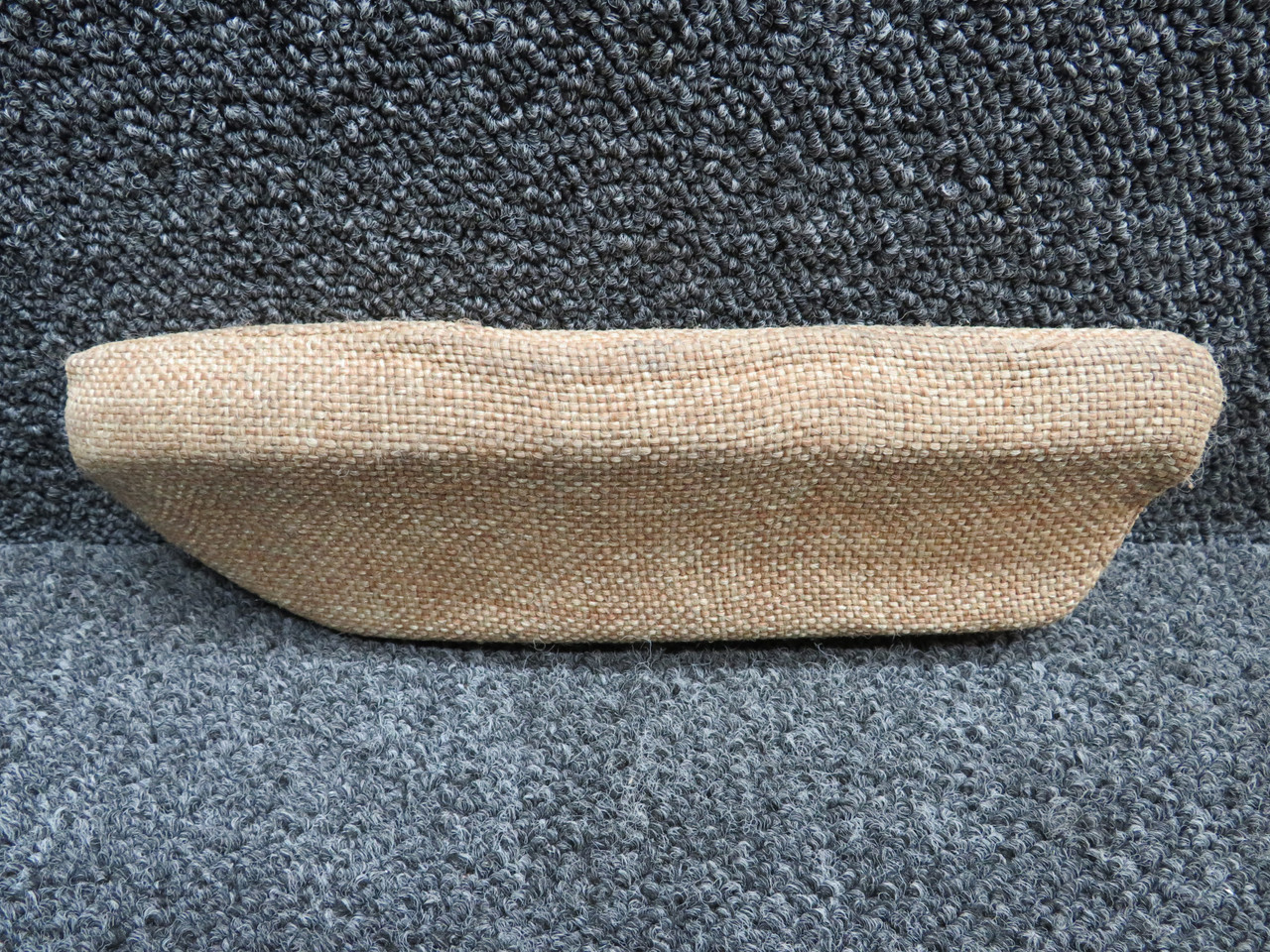 専用ページY171 0717011-27 Cessna 182Q LH Cabin Door Armrest (Cover Worn)