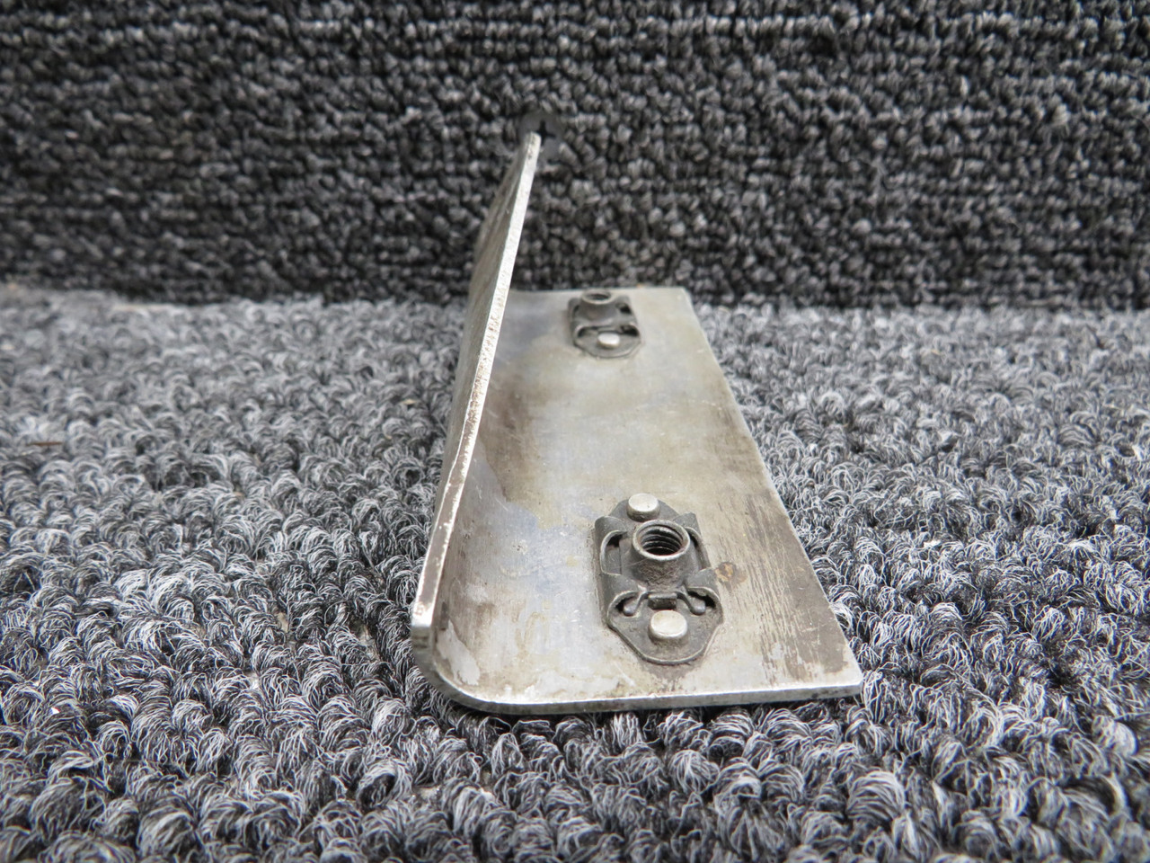 98541-003 Piper PA32RT-300T Cowl Flap Hinge Bracket Assembly Right