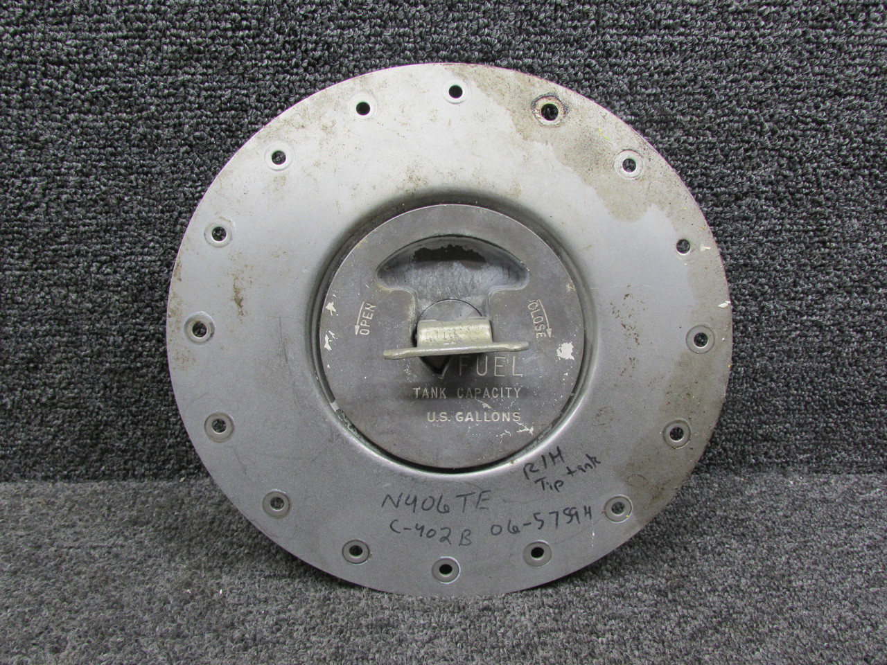 0721303-4, 0721303-7 Cessna 402B Fuel Tank Adapter Assembly w Cap