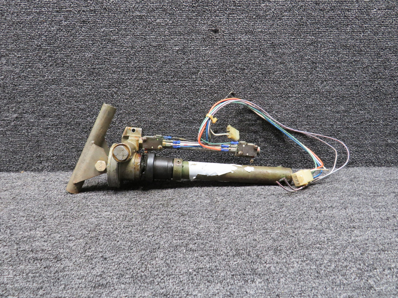 C301002-0108 Cessna 172N Flap Actuator For Sale