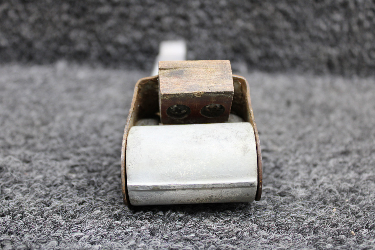 0841000-98 Cessna 172 Nose Gear Upper Torque Link