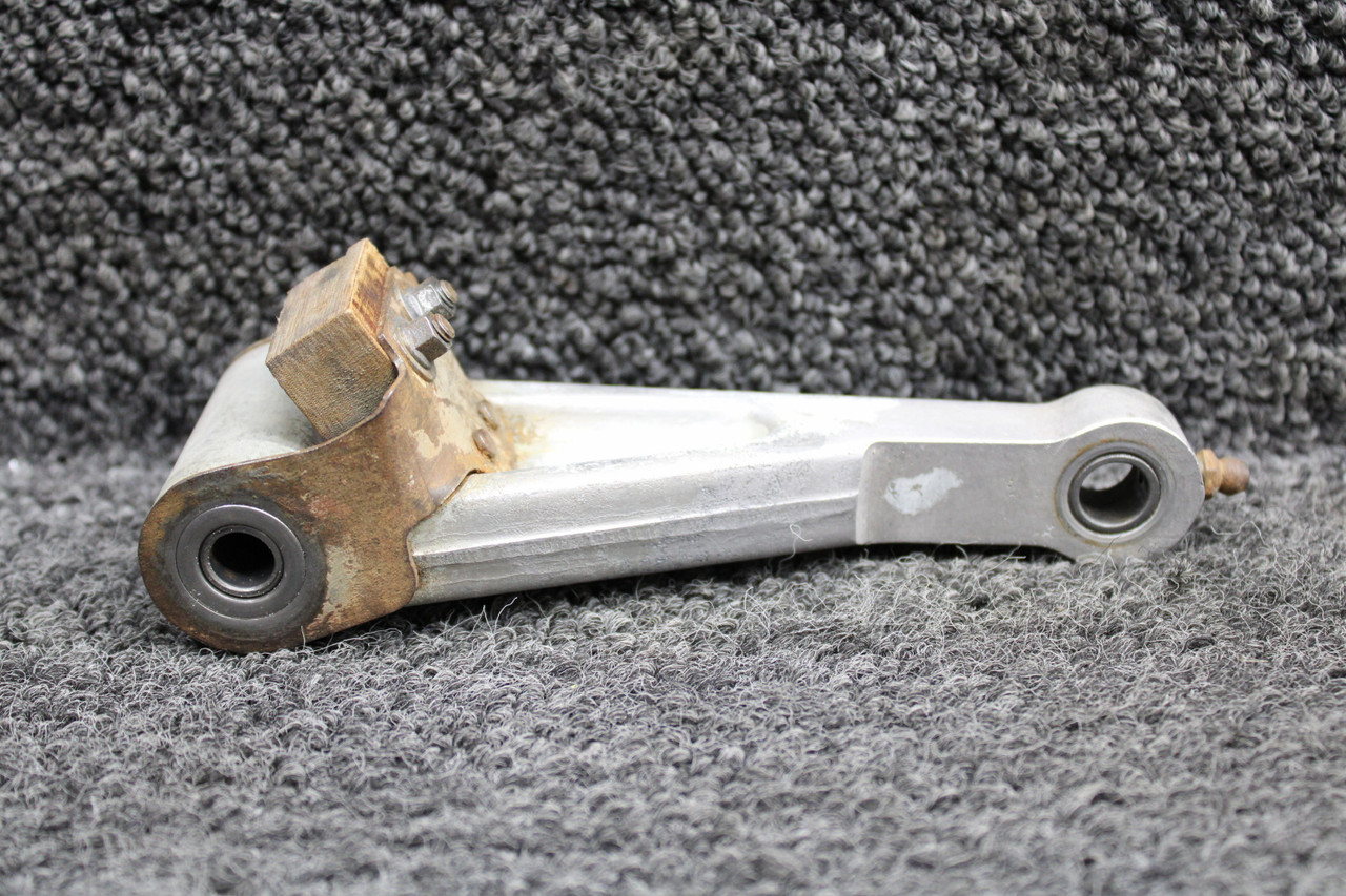 0841000-98 Cessna 172 Nose Gear Upper Torque Link