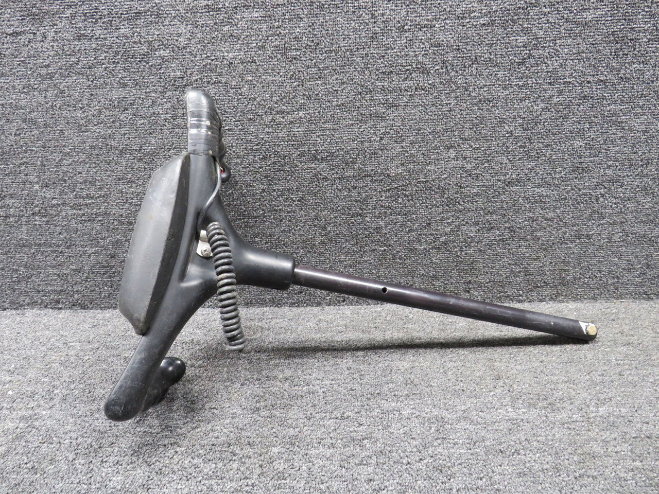 0513260-5, 0514097-1 Cessna 172N Control Wheel has Pad and Mic Switch