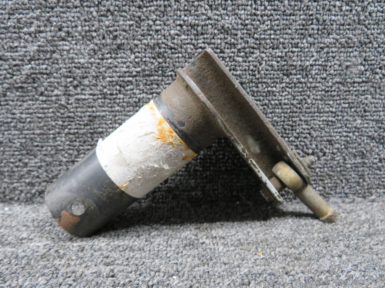 62727-000 Piper PA28-140 Flap Torque Tube Assembly Left Hand