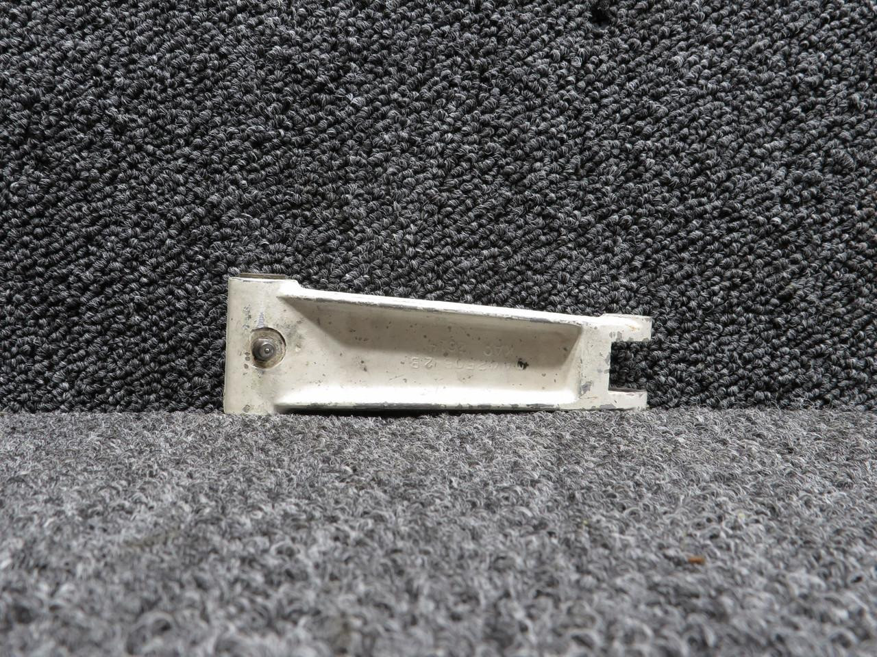 0442506-2 (Casting: 02442505-2B) Cessna TR182 Lower Nose Gear