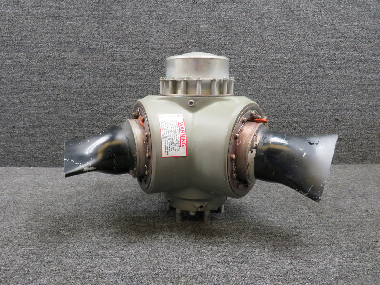 5D3-N338A1 Hartzell Five Blade Propeller Hub Assembly (Minus Logs