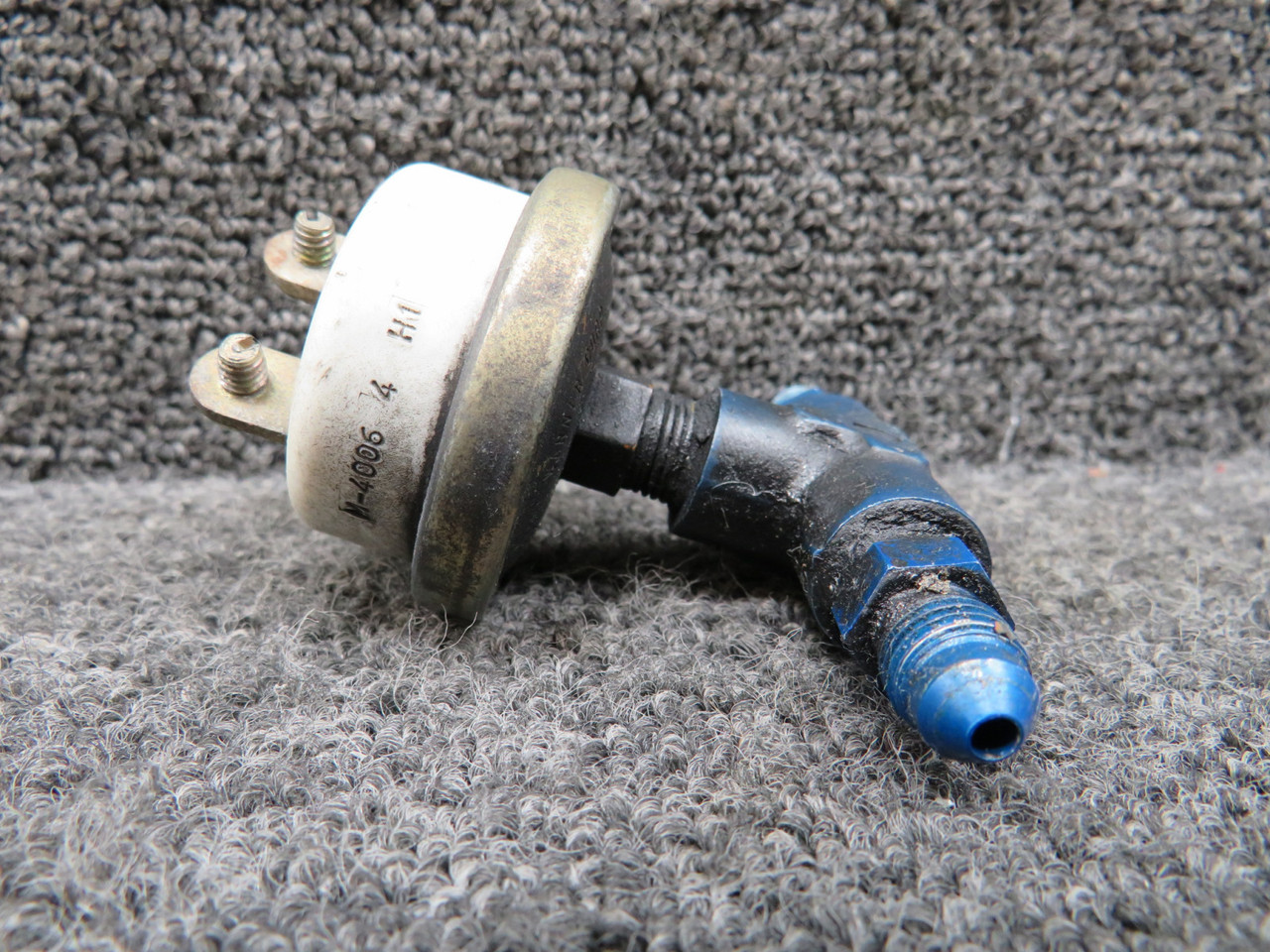 M-4006-4-H1 Hobbs Oil Pressure Switch Assembly