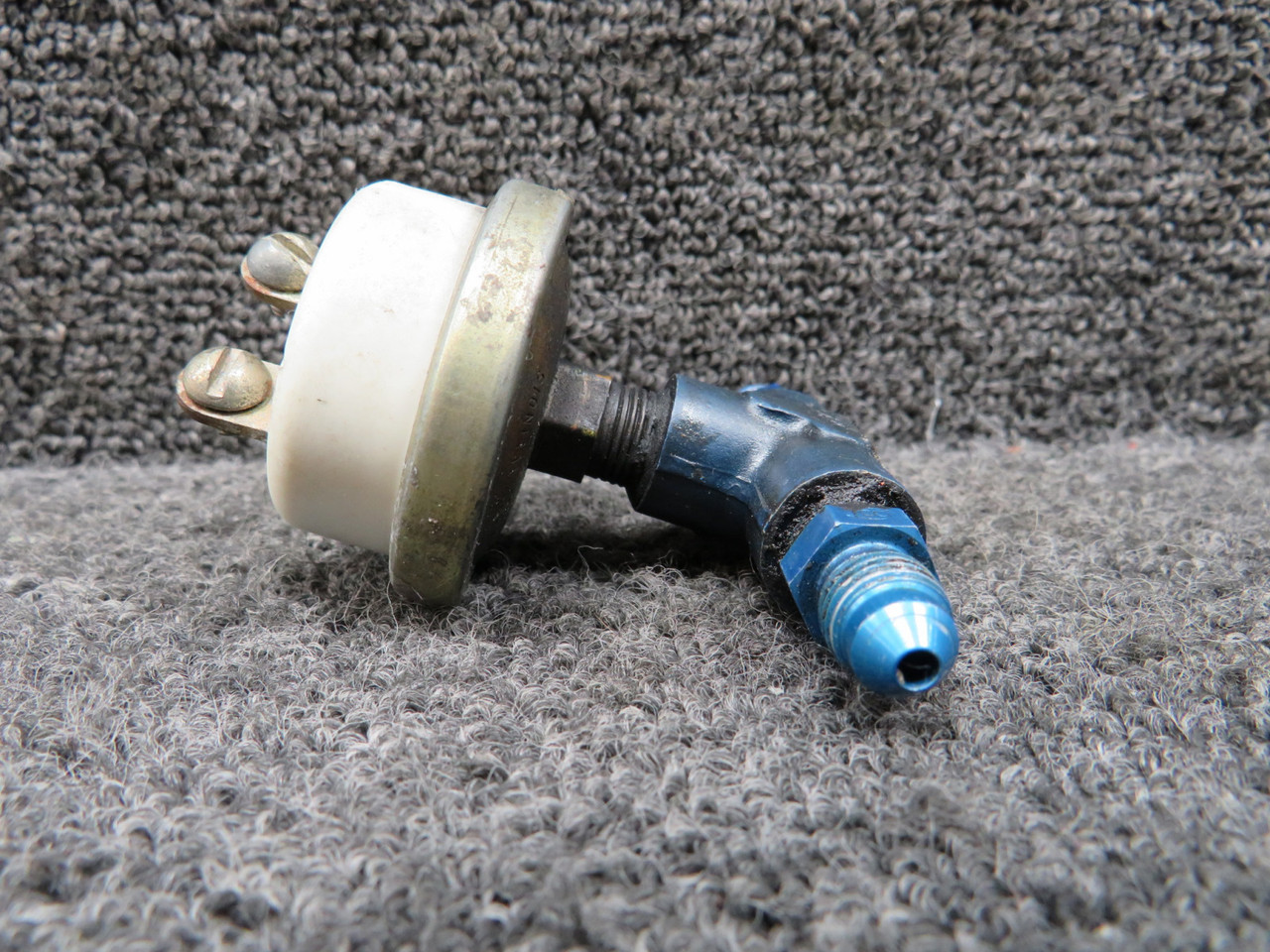 M-4006-4-H1 Hobbs Oil Pressure Switch Assembly