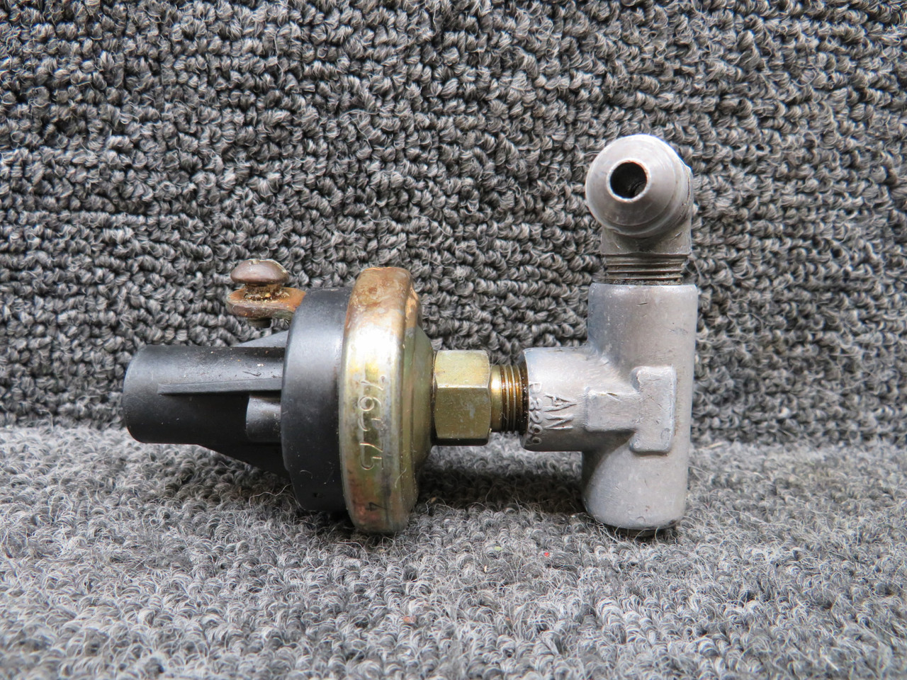 76585-4-9429 Hobbs Corp Valve Solenoid Assembly