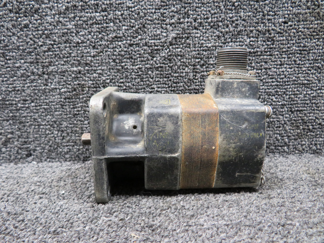 ABK-7 AED Wilmington 2-Pole Tachometer Generator (Worn)