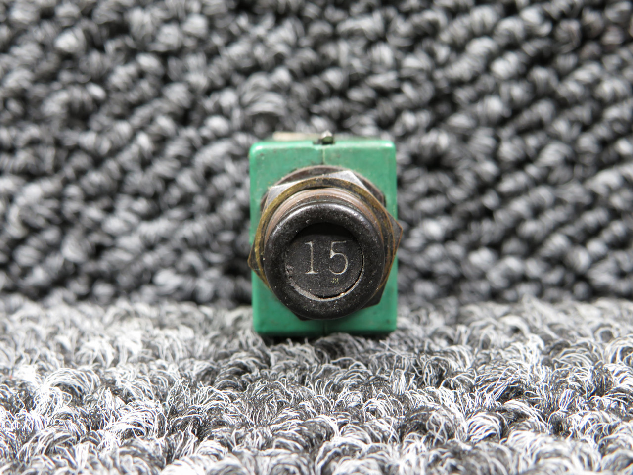 2TC2-15 (Alt PN: MS3320-15) Klixon Push Breaker Switch (Amps: 15)